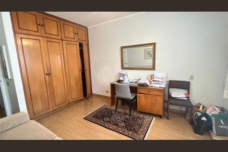 Apartamento à venda com 277m², 3 quartos e 4 vagas