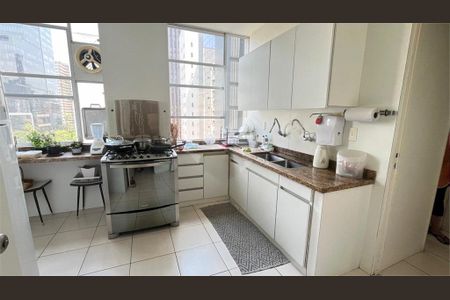 Apartamento à venda com 277m², 3 quartos e 4 vagas