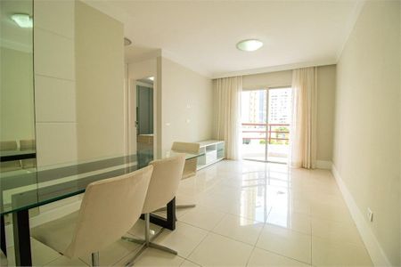 Apartamento à venda com 48m², 1 quarto e 1 vaga