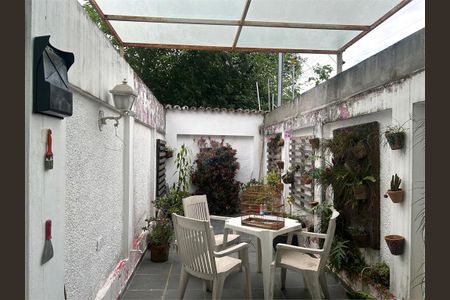 Casa à venda com 238m², 3 quartos e 2 vagas