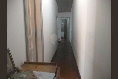 Casa à venda com 180m², 3 quartos e sem vaga