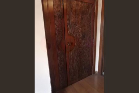 Apartamento à venda com 220m², 4 quartos e 3 vagas