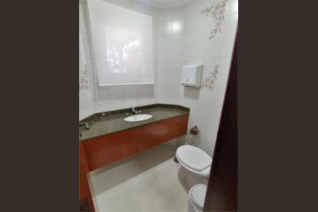 Apartamento à venda com 220m², 4 quartos e 3 vagas