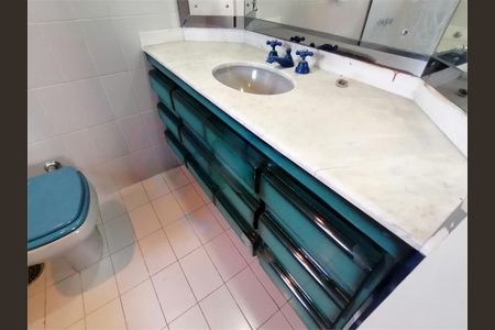 Apartamento à venda com 220m², 4 quartos e 3 vagas