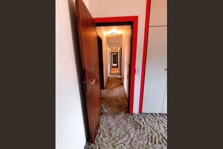 Apartamento à venda com 220m², 4 quartos e 3 vagas