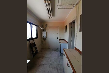 Apartamento à venda com 220m², 4 quartos e 3 vagas