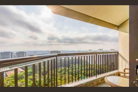 Apartamento para alugar com 118m², 3 quartos e 3 vagasVaranda