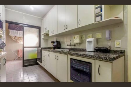 Apartamento para alugar com 118m², 3 quartos e 3 vagasCozinha