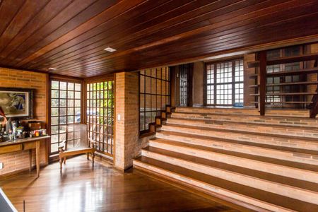 Casa à venda com 480m², 4 quartos e 4 vagasSala