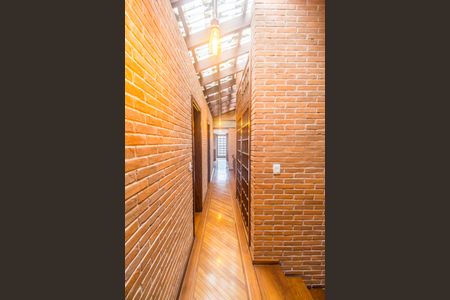 Casa à venda com 480m², 4 quartos e 4 vagasCorredor