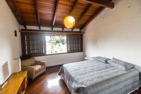 Casa à venda com 480m², 4 quartos e 4 vagasSuíte 3