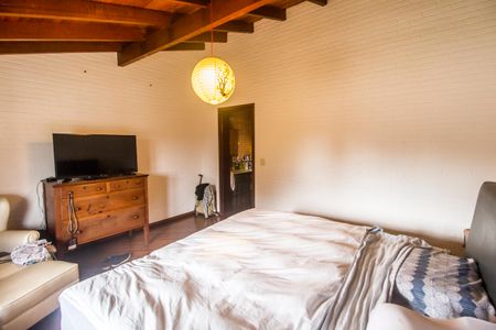 Casa à venda com 480m², 4 quartos e 4 vagasSuíte 1