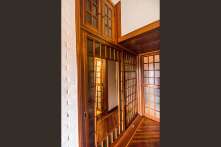 Casa à venda com 480m², 4 quartos e 4 vagasDetalhe