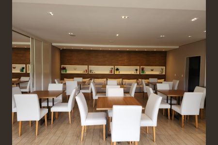 Apartamento à venda com 122m², 3 quartos e 2 vagas Apartamento à venda com 122m², 3 quartos e 2 vagasÁrea comum - Salão de festas