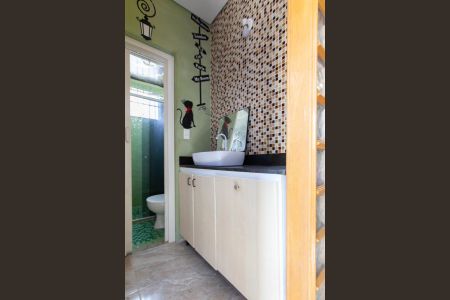 Apartamento à venda com 65m², 2 quartos e 1 vaga Apartamento à venda com 65m², 2 quartos e 1 vagaBanheiro Social