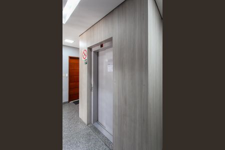 Apartamento à venda com 65m², 2 quartos e 1 vaga Apartamento à venda com 65m², 2 quartos e 1 vagaElevador
