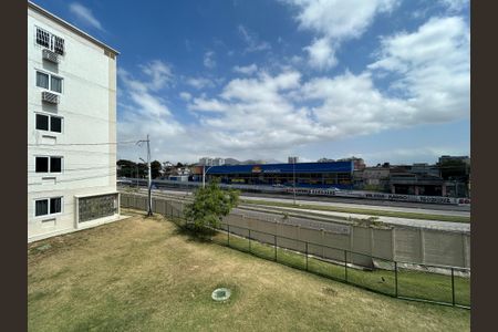 Vista do Quarto 1 de apartamento para alugar com 2 quartos, 42m² em Madureira, Rio de Janeiro