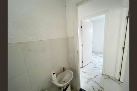 Apartamento para alugar com 42m², 2 quartos e sem vagaBanheiro