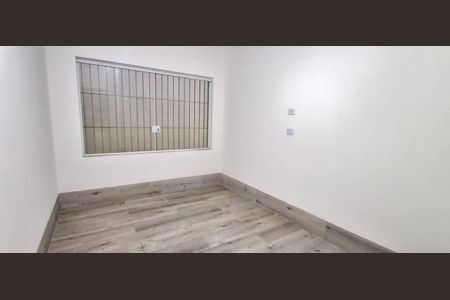 Casa à venda com 308m², 4 quartos e 4 vagasSala