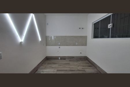 Casa à venda com 308m², 4 quartos e 4 vagasCozinha