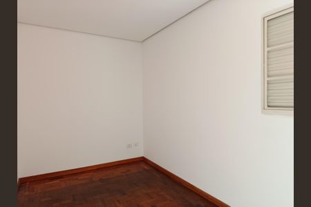 Casa à venda com 248m², 3 quartos e 2 vagas Casa à venda com 248m², 3 quartos e 2 vagasEdícula /Quarto
