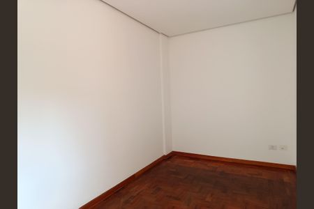 Casa à venda com 248m², 3 quartos e 2 vagas Casa à venda com 248m², 3 quartos e 2 vagasEdícula /Quarto