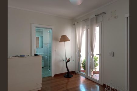 Casa à venda com 248m², 3 quartos e 2 vagas Casa à venda com 248m², 3 quartos e 2 vagasSuíte