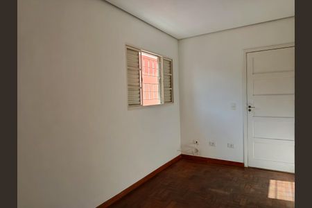 Casa à venda com 248m², 3 quartos e 2 vagas Casa à venda com 248m², 3 quartos e 2 vagasEdícula /Quarto