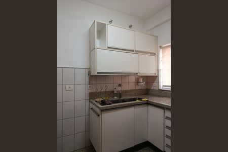 Casa à venda com 248m², 3 quartos e 2 vagas Casa à venda com 248m², 3 quartos e 2 vagasCozinha