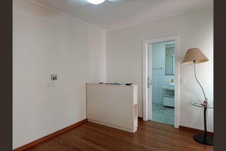 Casa à venda com 248m², 3 quartos e 2 vagas Casa à venda com 248m², 3 quartos e 2 vagasSuíte