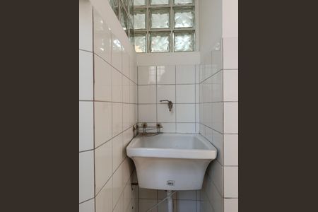 Casa à venda com 248m², 3 quartos e 2 vagas Casa à venda com 248m², 3 quartos e 2 vagasEdícula /Lavanderia