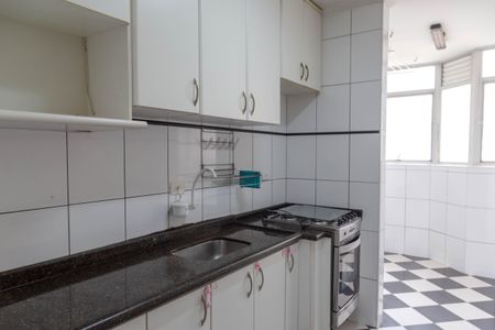 Apartamento à venda com 80m², 3 quartos e 2 vagasCozinha