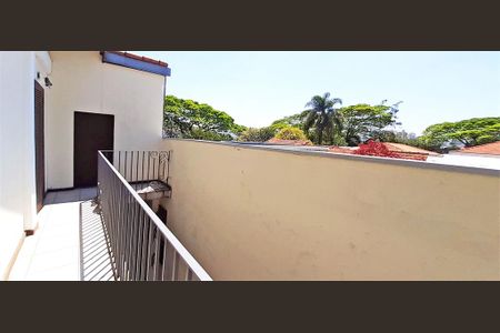 Casa à venda com 230m², 4 quartos e 10 vagas