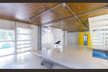 Casa de Condomínio à venda com 4 quartos, 258m² em Chácara Santo Antônio (Zona Sul), São Paulo