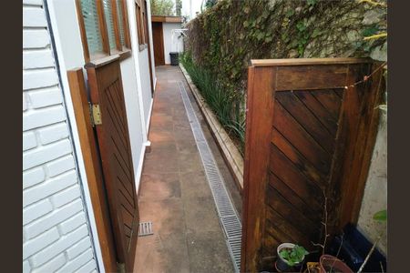 Casa à venda com 279m², 3 quartos e 3 vagas