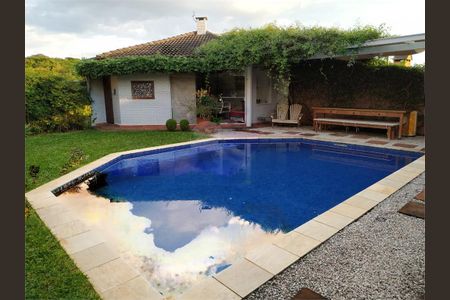 Casa à venda com 279m², 3 quartos e 3 vagas