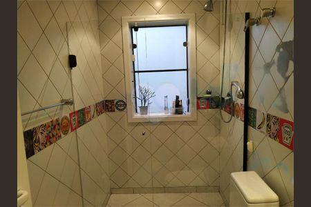 Casa à venda com 279m², 3 quartos e 3 vagas