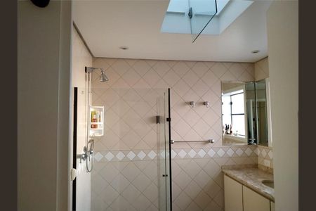 Casa à venda com 279m², 3 quartos e 3 vagas