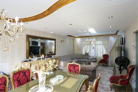 Casa à venda com 315m², 4 quartos e 5 vagas