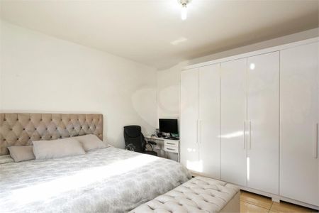 Casa à venda com 315m², 4 quartos e 5 vagas