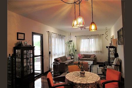 Apartamento à venda com 194m², 4 quartos e 3 vagas