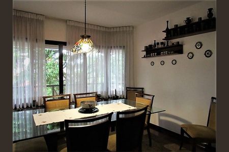 Apartamento à venda com 194m², 4 quartos e 3 vagas