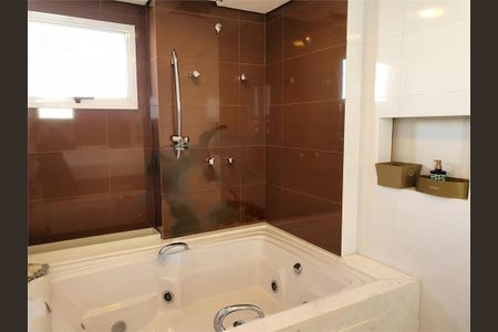 Apartamento à venda com 243m², 4 quartos e 4 vagas