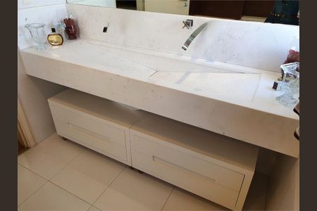 Apartamento à venda com 243m², 4 quartos e 4 vagas