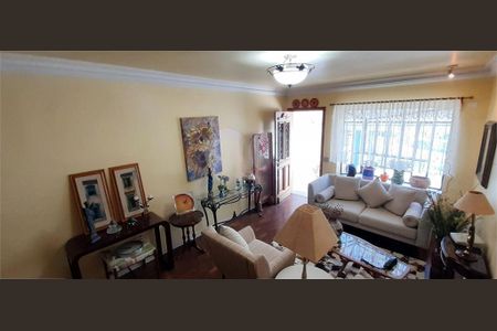 Casa à venda com 87m², 3 quartos e 1 vaga