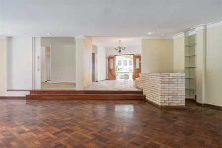 Casa à venda com 464m², 4 quartos e 4 vagas