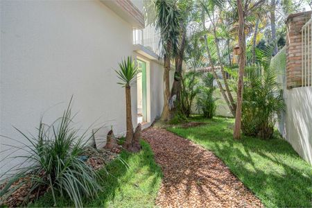 Casa à venda com 464m², 4 quartos e 4 vagas