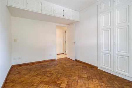 Casa à venda com 464m², 4 quartos e 4 vagas