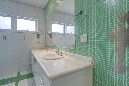 Casa à venda com 464m², 4 quartos e 4 vagas