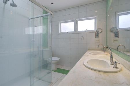 Casa à venda com 464m², 4 quartos e 4 vagas